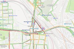 Движение у главного цветочного рынка Москвы парализовало