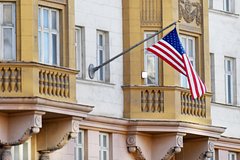 В США указали на бессмысленность визита Зеленского в Лондон